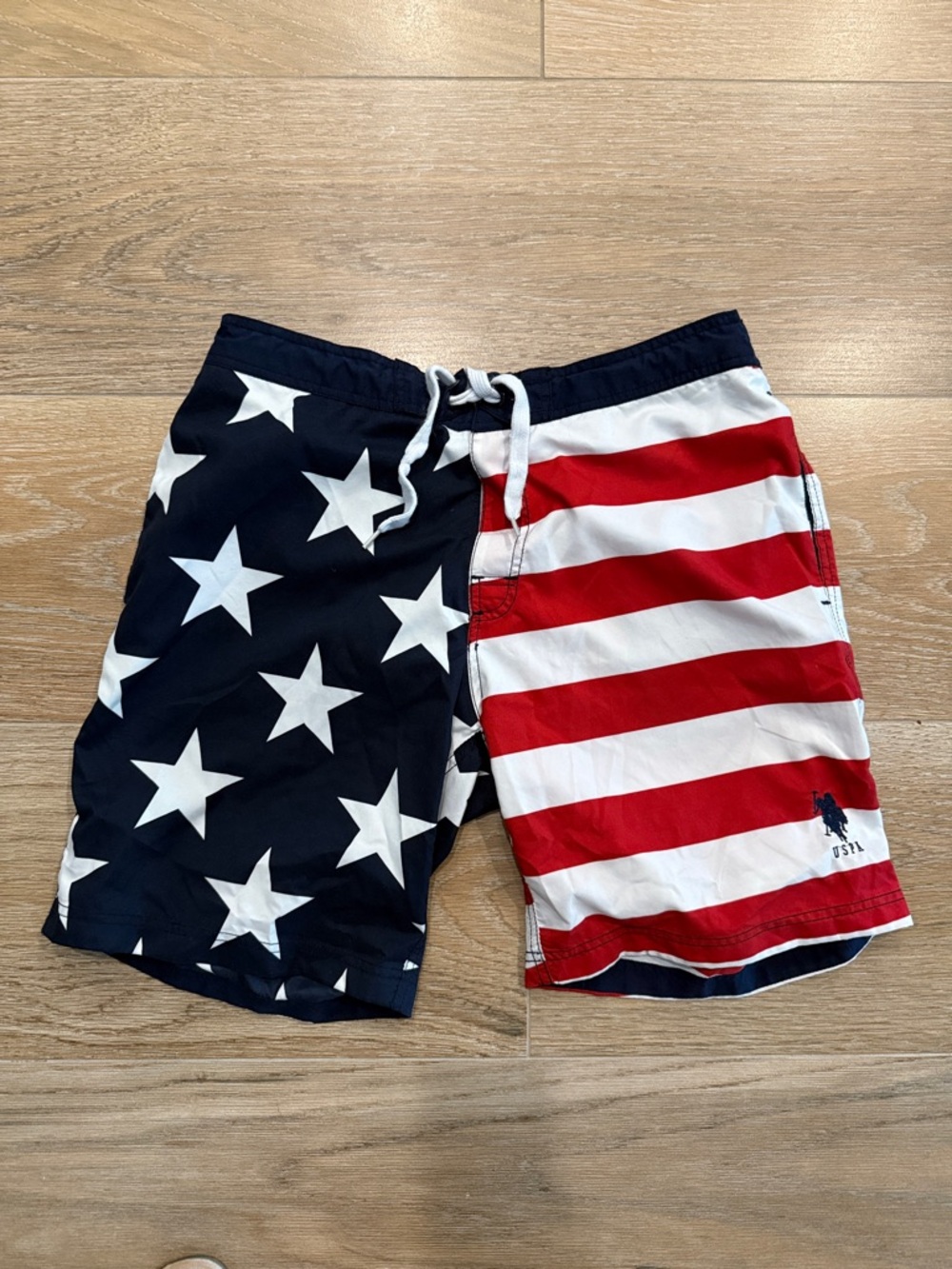 U.S. Polo Assn. Men’s Swim Trunk - Navy, Red, White Stars & Stripes.  Large. EUC